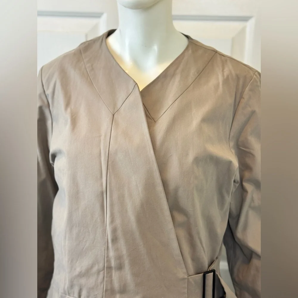 kate spade Tan Color Trench Coat Size Large